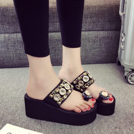 Slippers for women summer outdoor wear fashionable all-match thick-soled sandals 2025