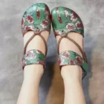 Red dragonfly genuine leather hollow sandals for women 2025 summer new ethnic style - Image 2
