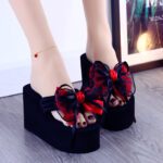 Summer thick-soled slippers for women Korean style - Image 3