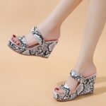 Large size wedge heel thick bottom sandals - Image 5