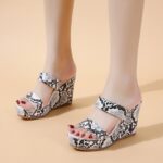 Large size wedge heel thick bottom sandals - Image 3