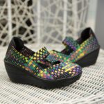 Hand-woven rocking shoes for women - Image 2