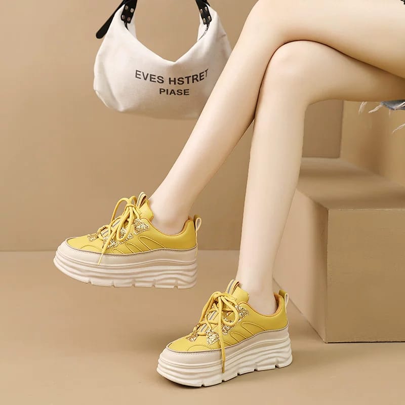 4 New Winter Autumn women's shoes 2025 new breathable white shoes women's Korean style - Image 1
