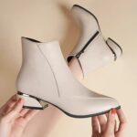 Elegant women's ankle boots - Image 2