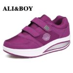 Women's walking shoes for middle-aged - Image 3