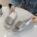 Fashionable women's slippers, hot-selling new - Image 3