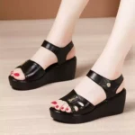 Genuine leather soft-soled wedge sandals for women - Image 3