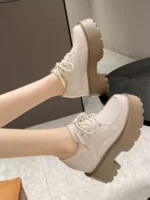 Women's petite shoes with 10cm hidden heel height - Image 5