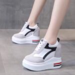 Women's Sports Casual Shoes - Image 2