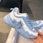 women's sports shoes - Image 2