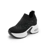Women's athletic and casual shoes - Image 14