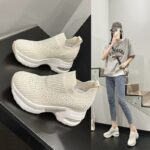 Women's athletic and casual shoes - Image 2
