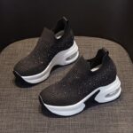 Women's athletic and casual shoes - Image 8