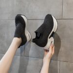 Women's athletic and casual shoes - Image 3